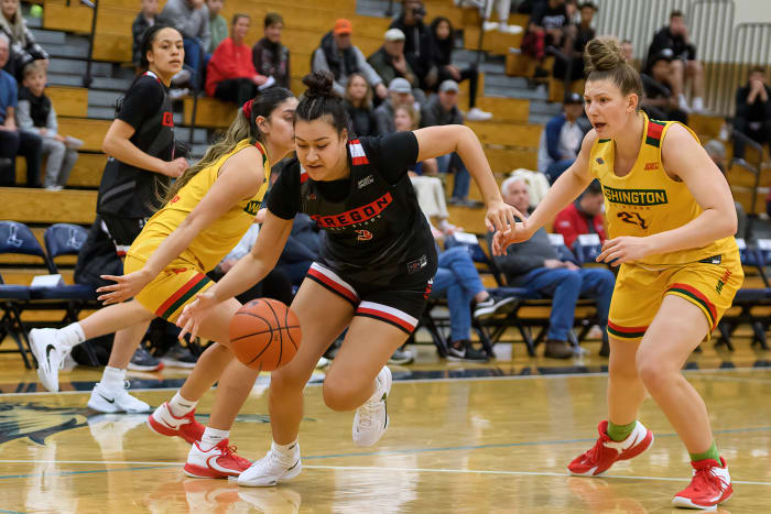 2023-4-2-WAVOR-Girls-GAME-2329-NR-clear